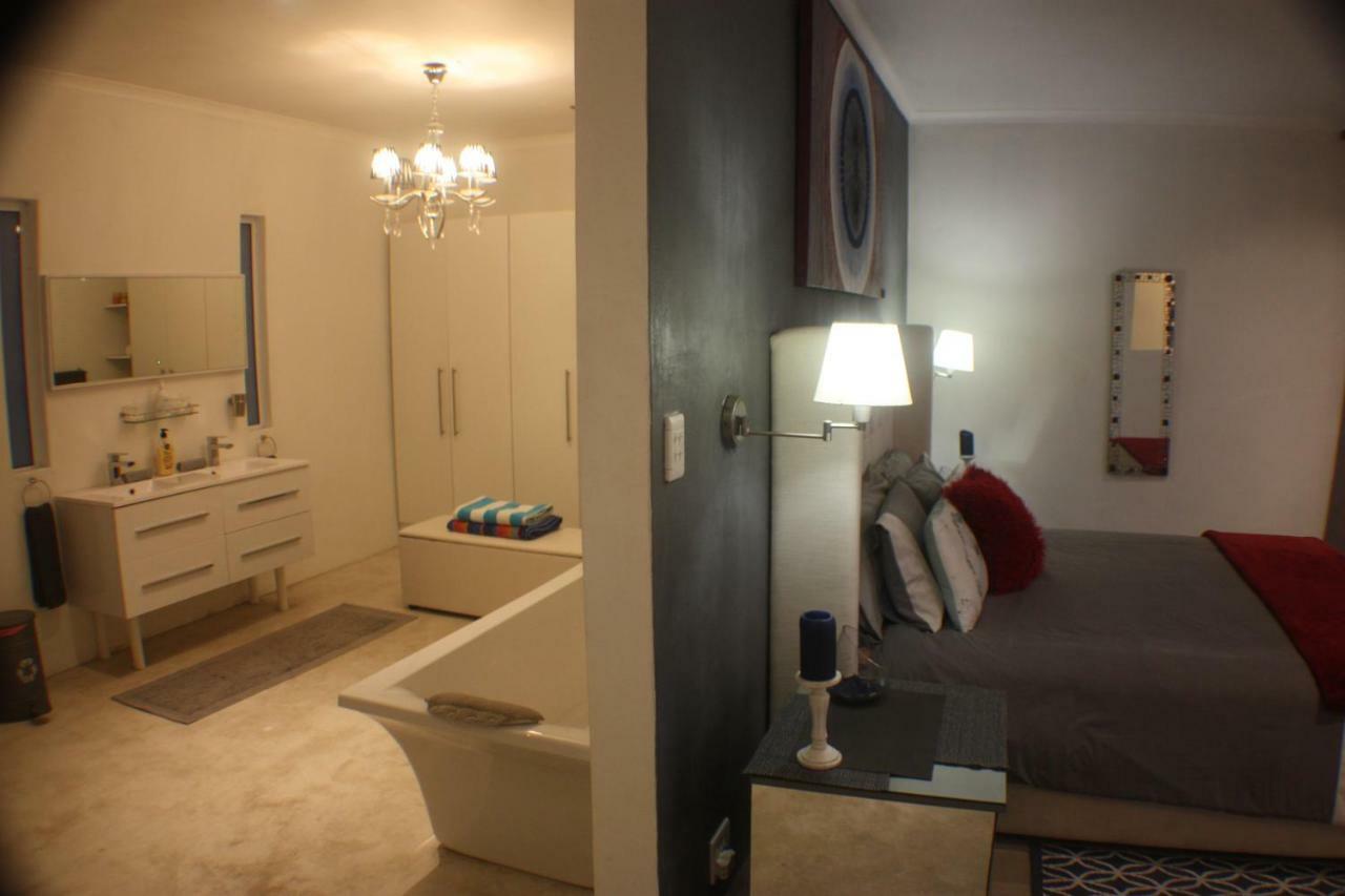 Atlantic Loft - Open Plan With Sea Views * Melkbosstrand